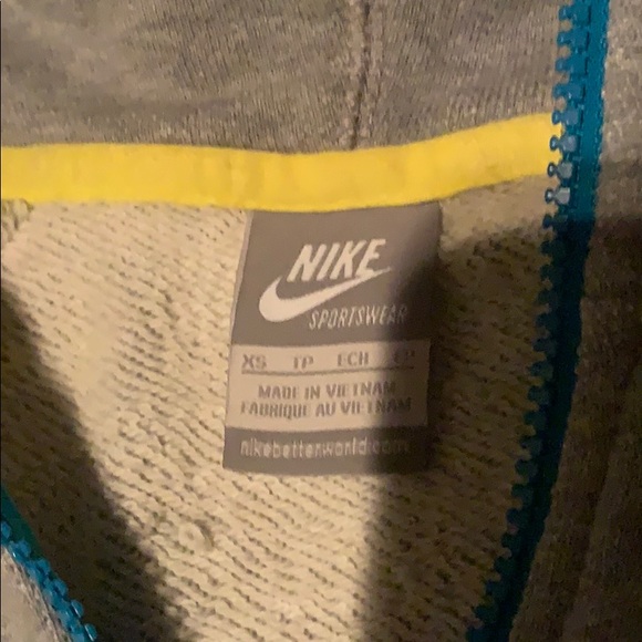 Nike track suit - Picture 2 of 3